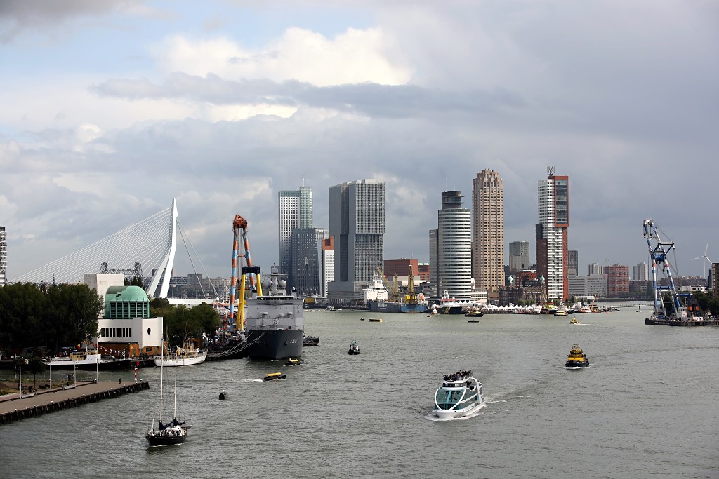rotterdam haven havenstad hdr scheepvaart skyline euromast kop van zuid erasmusbrug erasmus mc europoort botlek maasvlakte